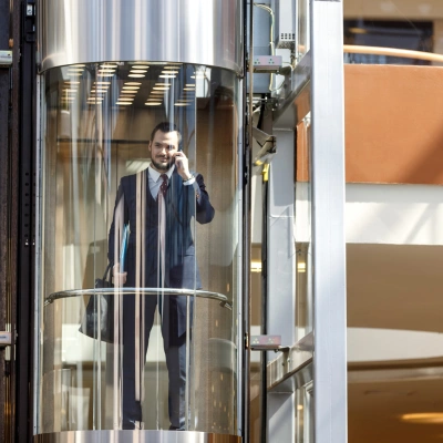 glass capsule elevator